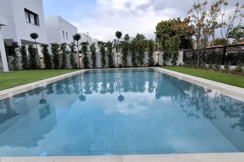 5 bedrooms Villa in Lakatamia, Cyprus No. 80759 16