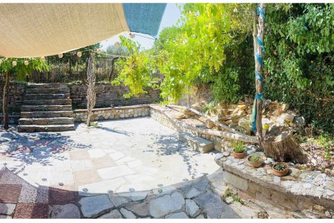 2 bedrooms House in Argalasti, Greece No. 108408 4