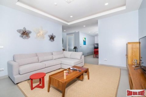 2 bedrooms Apartment in Surin Beach, Thailand No. 96421 4