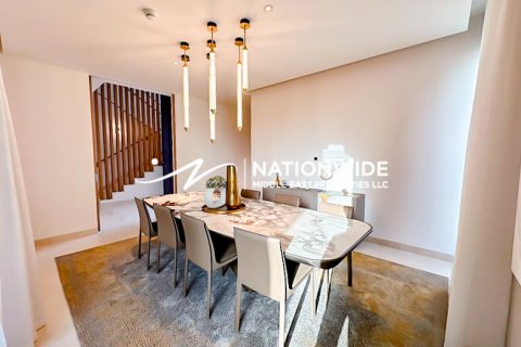 5 bedrooms Villa in Binh Duong, Vietnam No. 89512 17