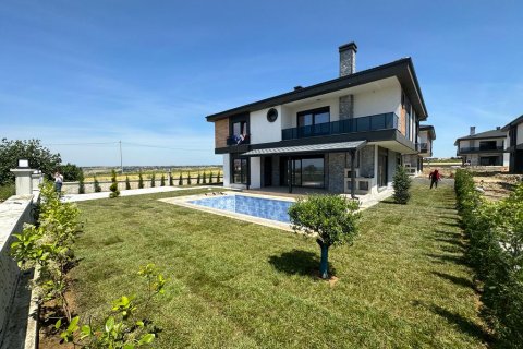 6 bedrooms Villa in Khanh Hoa, Vietnam No. 15520 1