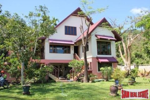 3 bedrooms House in Phuket, Thailand No. 95733 1