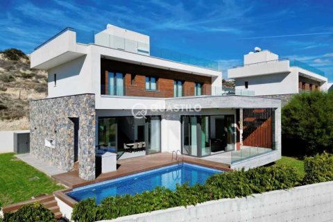 4 bedrooms Villa in Agios Tychonas, Cyprus No. 78331 8