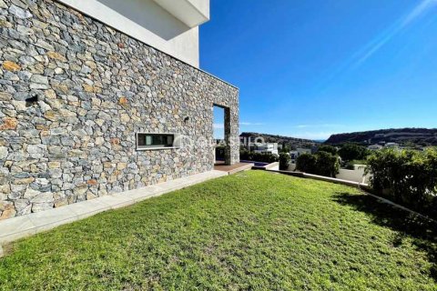 4 bedrooms Villa in Agios Tychonas, Cyprus No. 78331 10