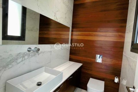 4 bedrooms Villa in Agios Tychonas, Cyprus No. 78331 13