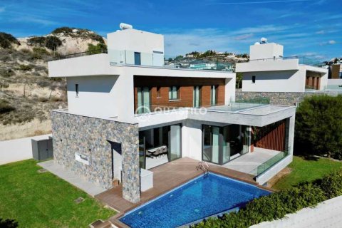 4 bedrooms Villa in Agios Tychonas, Cyprus No. 78331 6