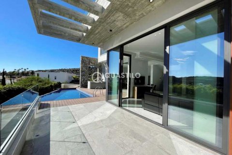 4 bedrooms Villa in Agios Tychonas, Cyprus No. 78331 4