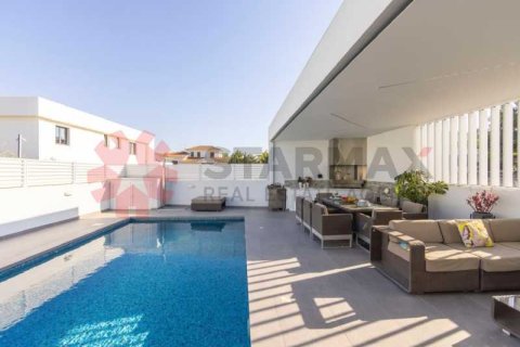 3 bedrooms Villa in Aradippou, Cyprus No. 82432 2