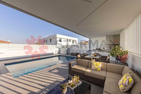 3 bedrooms Villa in Aradippou, Cyprus No. 82432 5