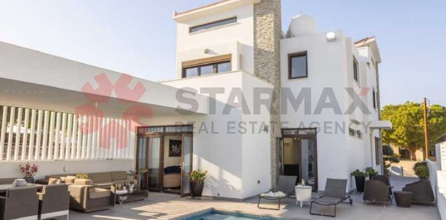 3 bedrooms Villa in Aradippou, Cyprus No. 82432