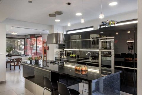 3 bedrooms Villa in Aradippou, Cyprus No. 82432 8