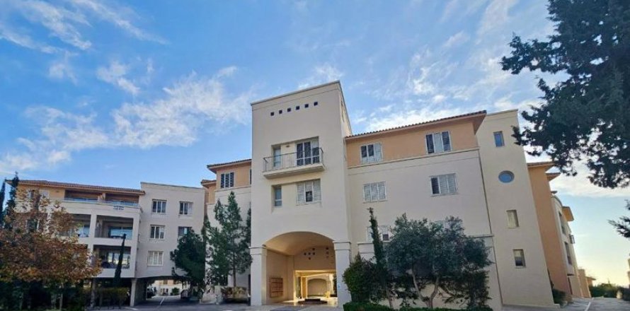 3 bedrooms Apartment in Paphos, Cyprus No. 81512