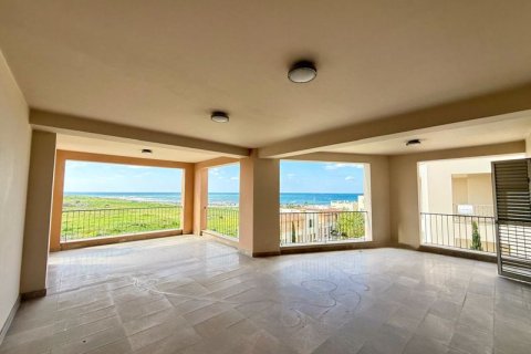 3 bedrooms Apartment in Paphos, Cyprus No. 81512 3