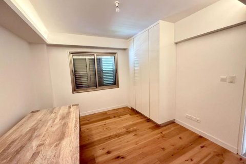 3 bedrooms Apartment in Paphos, Cyprus No. 81512 19