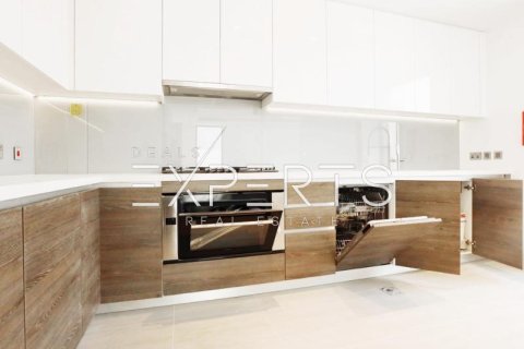 3 dormitorios Townhouse en Thach Than, Vietnam No. 86754 4