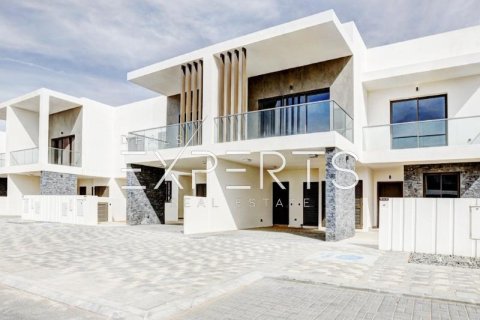 3 dormitorios Townhouse en Thach Than, Vietnam No. 86754 1