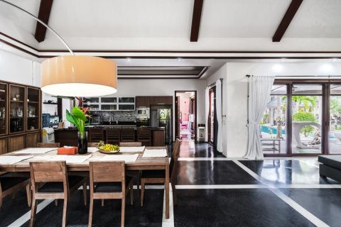 4 bedrooms Villa in Rawai, Thailand No. 96775 14