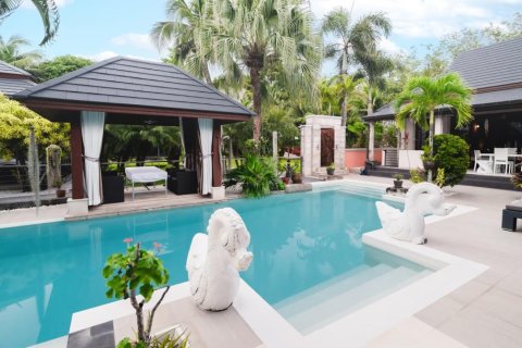 4 bedrooms Villa in Rawai, Thailand No. 96775 17