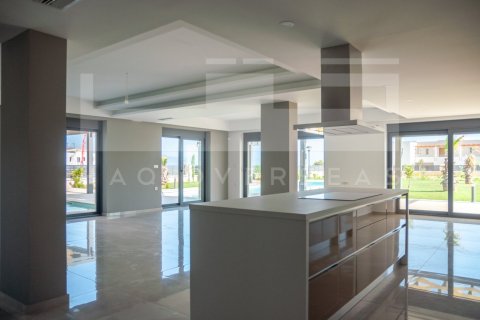 3 bedrooms Villa in Chania, Greece No. 24299 14