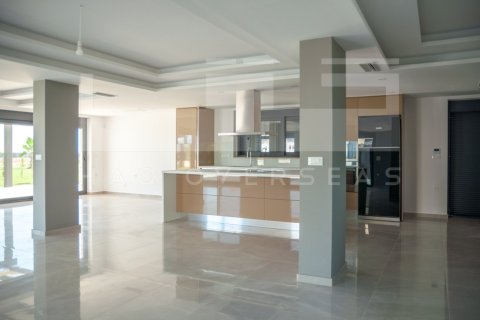 3 bedrooms Villa in Chania, Greece No. 24299 10