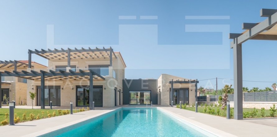 3 bedrooms Villa in Chania, Greece No. 24299