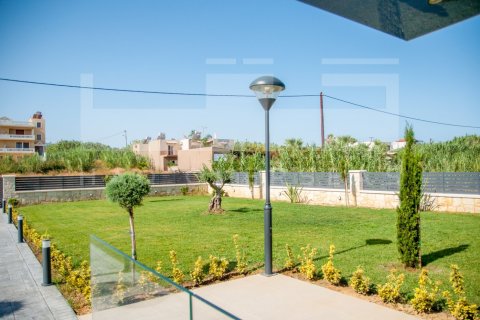 3 bedrooms Villa in Chania, Greece No. 24299 7