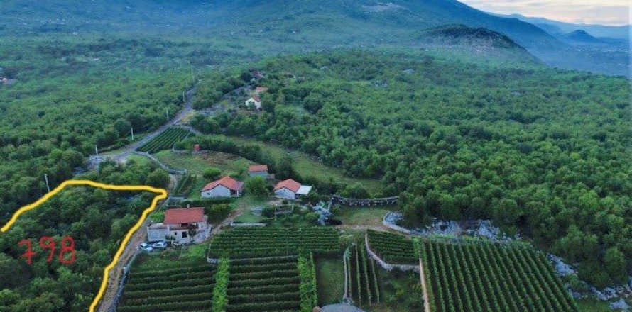 8106m² Land in Danilovgrad, Montenegro No. 71301