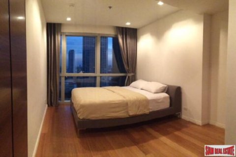 2 bedrooms Apartment in Bangkok, Thailand No. 96876 3