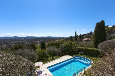 5 bedrooms Villa in Cabris, France No. 79871 3