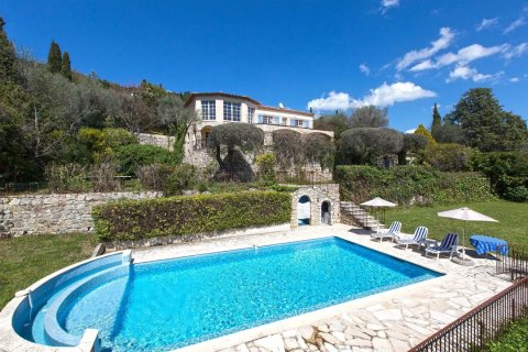 5 bedrooms Villa in Cabris, France No. 79871 1