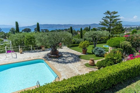 6 bedrooms Villa in Antibes, France No. 80601 28