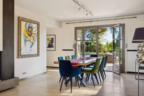 6 bedrooms Villa in Mougins, France No. 71819 6