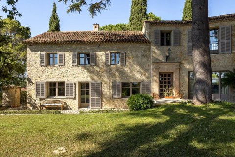 6 bedrooms Villa in Mougins, France No. 71819 11