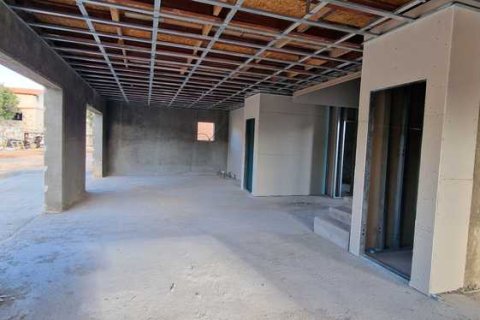 5 bedrooms House in Souni–Zanatzia, Cyprus No. 31780 5