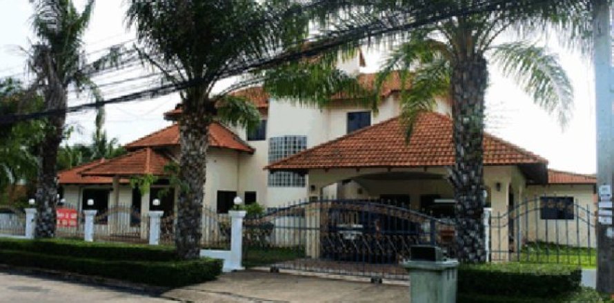 5 bedrooms House in Pattaya, Thailand No. 96549