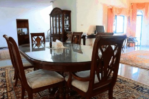 5 bedrooms House in Pattaya, Thailand No. 96549 12