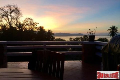 4 bedrooms Villa in Phang Nga, Thailand No. 95801 14