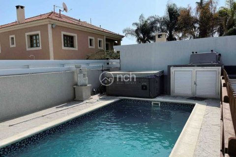 3 bedrooms House in Agios Athanasios, Cyprus No. 31973 4