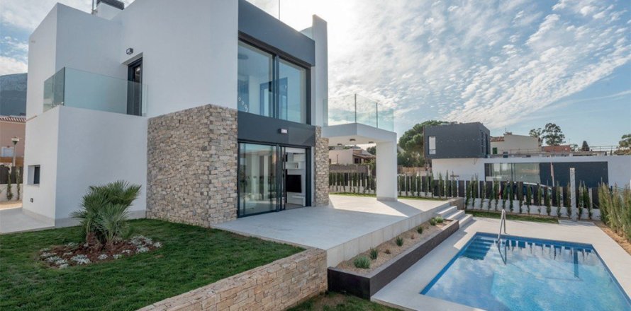 3 bedrooms Villa in Colonia De Sant Pere, Spain No. 117125