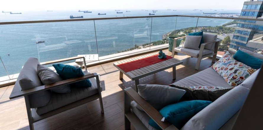 5 dormitorios Apartment en Istanbul, Turkey No. 15809