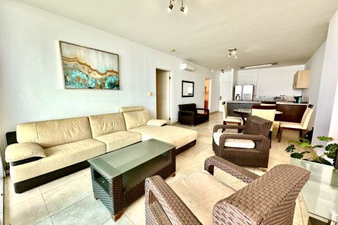 1 bedroom Apartment in Panama City, Panama No. 110385 3