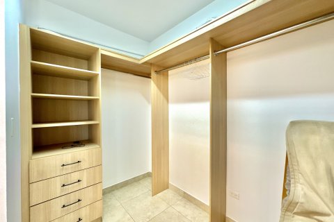 1 bedroom Apartment in Panama City, Panama No. 110385 15