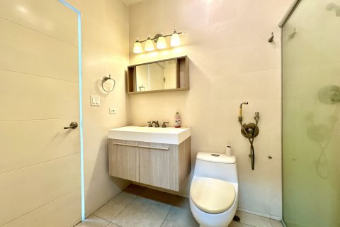 1 bedroom Apartment in Panama City, Panama No. 110385 16