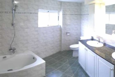 5 dormitorios Villa en Paphos, Cyprus No. 84396 4