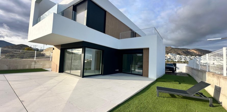 3 chambres Villa à Benidorm, Spain No. 128279
