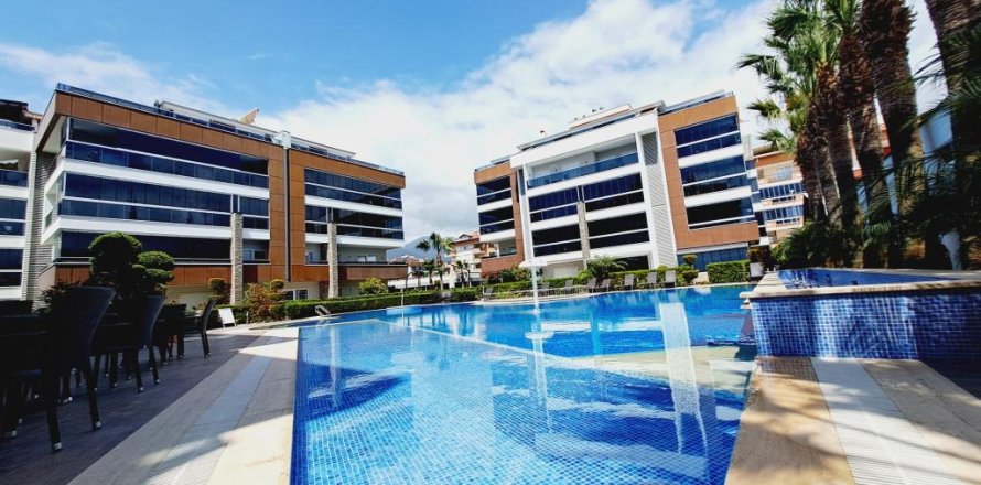 5 rooms Apartment in Tosmur, Turkey No. 22063