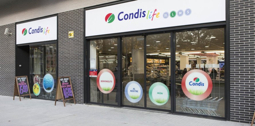 527m² Commercial property in Barcelona, Spain No. 123398