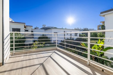 3 bedrooms House in Nice, France No. 69682 5