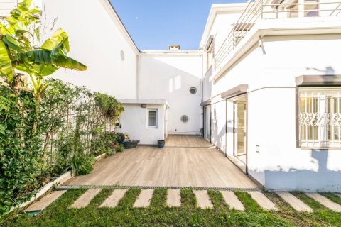 3 bedrooms House in Nice, France No. 69682 2