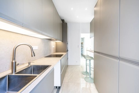 3 bedrooms House in Nice, France No. 69682 21